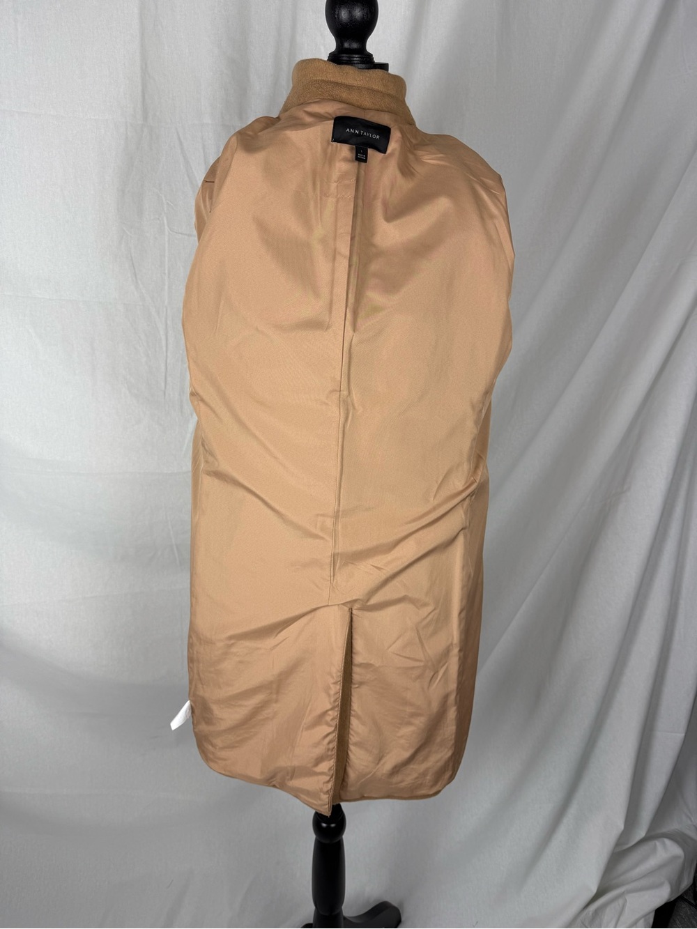 Ann Taylor Chesterfield Camel Coat,Large - Picture 9 of 11